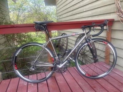 Bicicleta de carretera Merlin CR Works usada buen estado  Foto 1 de 4