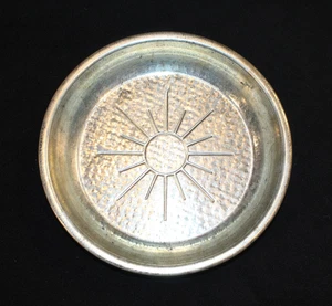 MID-CENTURY DESIGN SUNKIST METAL PIE TIN PAN, 9” DIAMETER, 1 INCH DEEP, 6 OUNCE - Picture 1 of 4