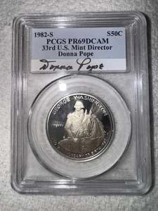 1982 S 50c Washington Coin Proof PCGS PR69DCAM Signed by Donna Pope - Picture 1 of 3