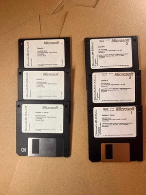 Microsoft MS-DOS 6.22 floppy disk originali 2 set 6 pezzi 1,44 MB - Immagine 1 di 4