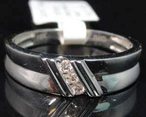 10k White Gold Men's Three Stone Genuine Round Diamond Wedding Band Ring 6mm - Picture 1 of 7