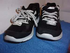 BRAND NEW MEN'S " AVIA " BLACK w/ WHITE TRIM ATHLETIC RUNNING SHOES - Picture 1 of 6