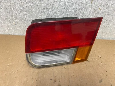 Luz trasera interior del lado derecho del pasajero Honda Civic 1999 2000 sedán D7373 OEM Foto 1 de 4