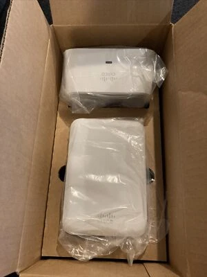 Cisco AIR-OEAP1810-B-K9 Aironet Office Extend Access Point w/ AIR-OEAP1810-CRD - Image 1 of 4
