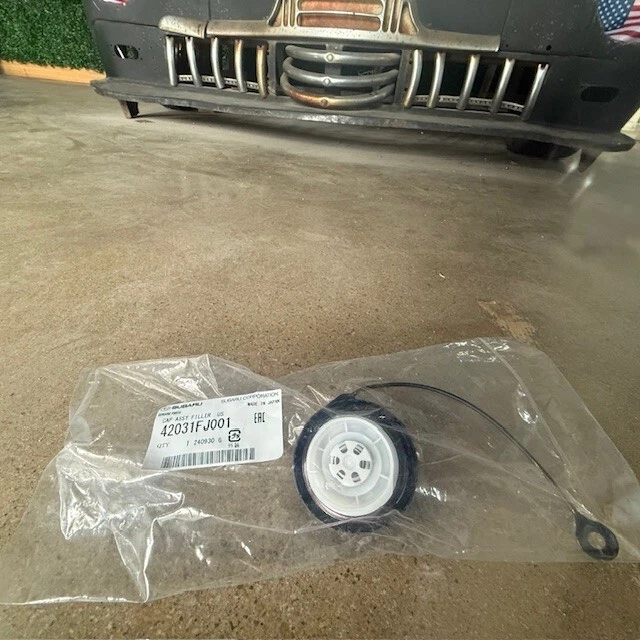 (1) OEM 2012-2024 Subaru Fuel Gas cap Impreza STI Forester NEW 42031FJ001 - Image 1 of 3