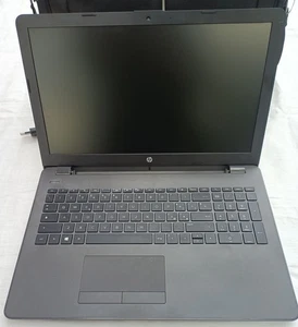 Portatile HP 255 G6 Notebook PC Win10 Pro 12GB RAM 240GB SSD + Borsa - Foto 1 di 8