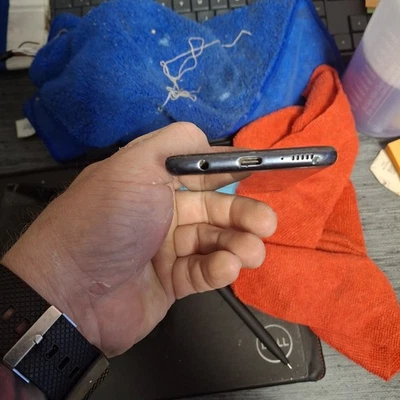 三星 Galaxy A10e - 蓝色 - 32GB - 按原样用于打捞/零件/拆卸 — 第 1/4 张图片