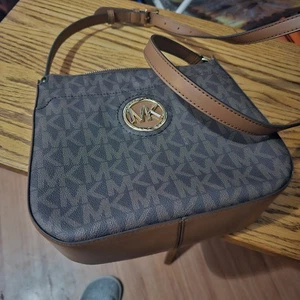 Borsa messenger Michael Kors OutletSamira grande firma logo - Foto 1 di 5