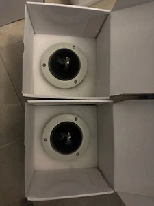 Lot of 2 Pelco Weather resistant surveillance security camera ICS110-CDV-39A - Picture 1 of 10