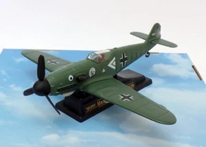 Yat Ming 1/48 Scale WW II Series 99078 - Messerschmitt BF109 Aircraft - Green - Picture 1 of 5