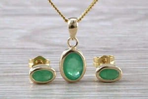 Pendientes de zafiro azul corte ovalado con collar a juego en oro amarillo - Imagen 1 de 6