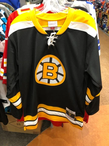 BOBBY ORR BOSTON BRUINS   MITCHEL & NESS THROWBACK NHL  JERSEY BLACK Cover