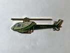 PIN HELICOPTER GREEN AND WHITE