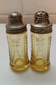 Featured image of post Yellow Depression Glass Salt And Pepper Shakers