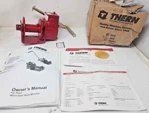 New THERN Hand Winch Pulling 1,000 lb First Layer Load Capacity Worm, 15:1 - Picture 1 of 9
