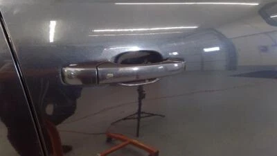 Used Front Right Exterior Door Handle fits: 2013 Dodge Durango assembly door fro Foto 1 de 4