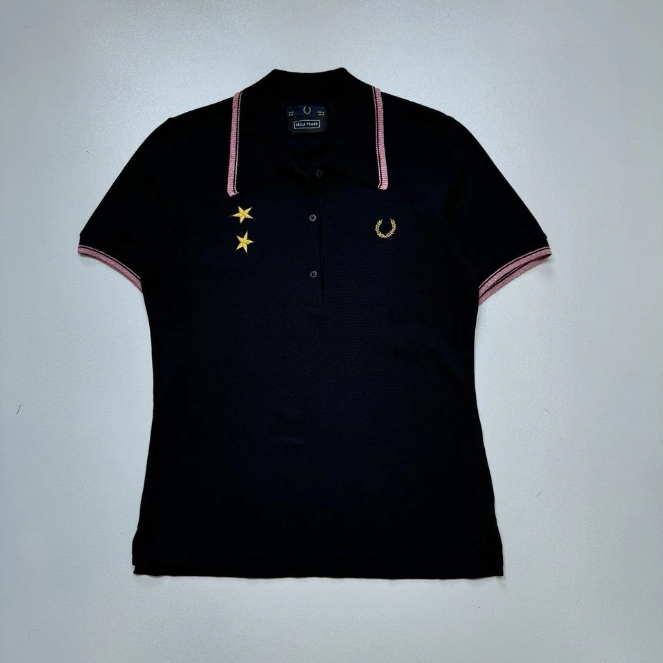 罕见 Fred Perry Bella Freud Polo 衫黑色金色星星女式 M 粉色小费 — 第 1/4 张图片