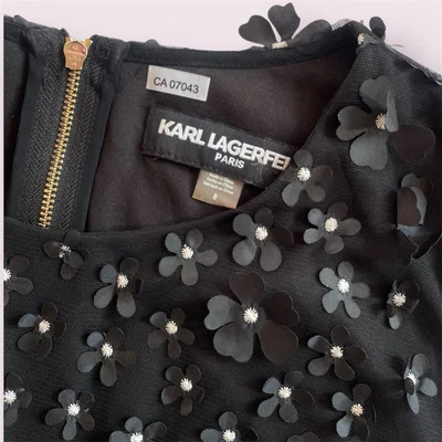 Karl Lagerfeld Black Shift Dress 3D Daisy Size 8 - Image 1 of 4