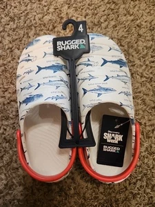 New-Rugged Shark (Shark Week) Clog Boys Size 4 White Blue Sharks - Picture 1 of 3