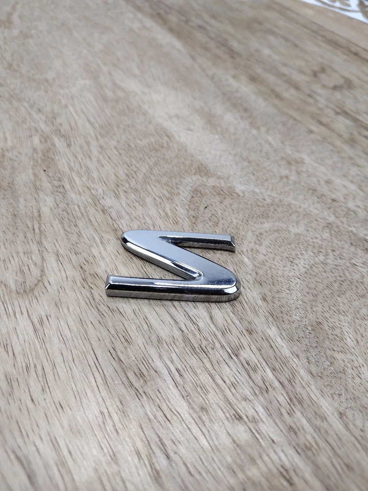 02 03 04 05 06 NISSAN ALTIMA 2.5 "S" REAR LID CHROME EMBLEM LOGO BADGE OEM - Image 1 of 1