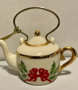 Lenox STEEPED IN TRADITION Tea Kettle Porcelain Christmas Ornament Holly Bow H6 - Picture 1 of 14