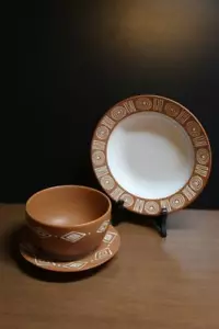 3-teiliges Set Pottery Barn BONGO brauner Rand Suppe Müsli SCHÜSSEL 6 3/4 Untertasse Teller hellbraun - Bild 1 von 9