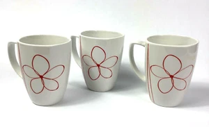 X3 Corelle Coordinates DAZY DAYS Tea Coffee Mug Cup White Red Lines Flowers 4" - Picture 1 of 6