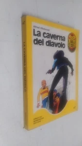 GIALLO DEI RAGAZZI 47-ALFRED HITHCOCK-LA CAVERNA DEL DIAVOLO -3 INVESTIGATORI - Picture 1 of 2