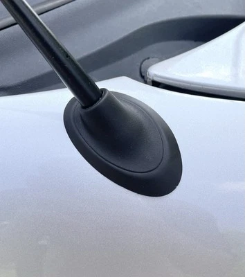 Smart Roadster Antenna Grommet Replica - Image 1 of 4