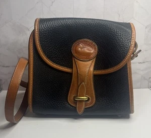 Vintage Dooney & Bourke All Weather Leather Medium Essex Crossbody Bag Navy Blue - Bild 1 von 6