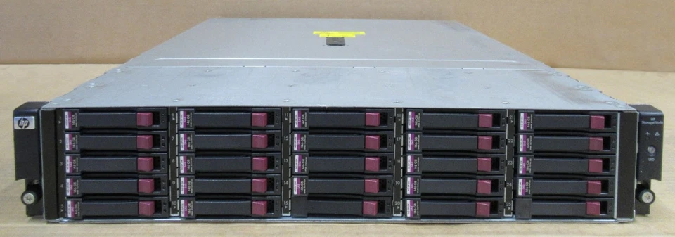 HP StorageWorks D2700 AJ941A 23x 146GB HDD Disk Enclosure 2x SAS I/O Controllers - Image 1 of 4