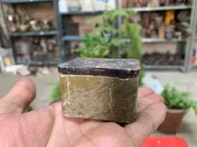 Antigua caja rectangular hecha a mano de piedra de mármol pequeña con tapa Foto 1 de 4