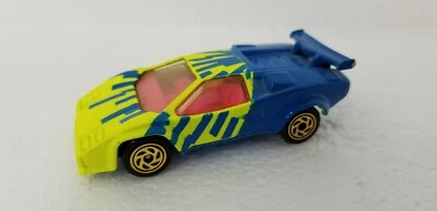 Lamborghini Countach LP 500S 1994 Matchbox vintage - MB154 - coche amarillo azul Foto 1 de 4