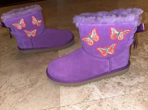 UGG Kids Purple Mini Bailey Bow II With Coral Butterflies Size 4 - Picture 1 of 9