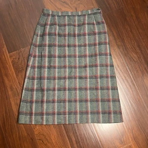 Pendleton Skirt Women's 14 Gray Green Red Plaid Virgin Wool  - Picture 1 of 8