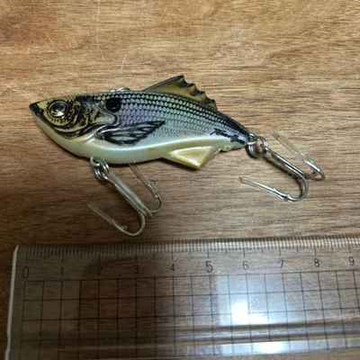 Señuelo antiguo grande con estampado natural Mann's Finman para lubina bagre marinera Foto 1 de 4