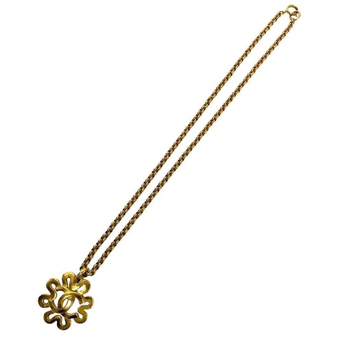 Collana CHANEL con ciondolo a catena marchio di cocco
