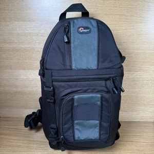LowePro Slingshot 202 AW All Weather Camera Backpack/Daypack - with Rain Cover - Picture 1 of 19