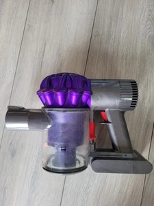 Dyson V6 Body, Cyclone, Bin, Filter And Battery - Picture 1 of 3