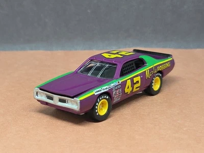 CARGADOR DODGE MARTY ROBBINS RACING #42 1/64 NASCAR STOCK CAR LEGEND LIMITED 1973 Foto 1 de 4