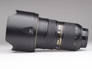 Nikon AF-S Zoom-Nikkor 24-70 mm f/2.8 G ED - Bild 1 von 4