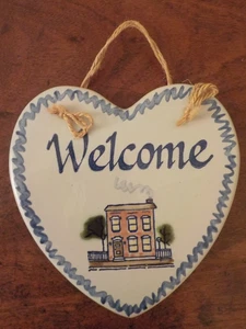Louisville Steinzeug Welcome Home, große herzförmige Wandrelief, 6 1/2 Zoll - Bild 1 von 3