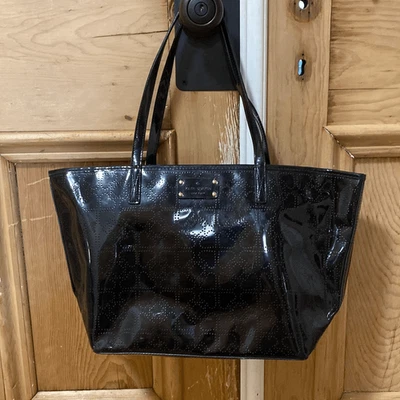 Kate Spade女式Sophie Camellia Street专利托特包黑色 — 第 1/4 张图片