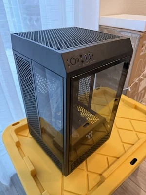 Estuche para PC Thermaltake Tower 100 Negro Mini-ITX | Vidrio Templado Foto 1 de 4