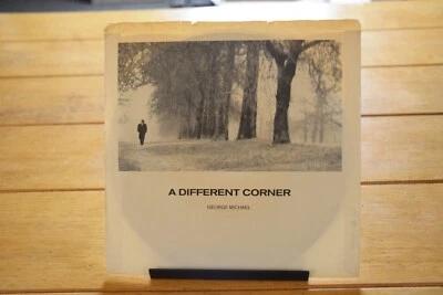 GEORGE MICHAEL "A DIFFERENT CORNER" 45 RPM 7" VG- RECORD + PIC SLEEVE [F31-222] Foto 1 de 4