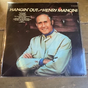 Henry Mancini/Hangin' Out With/RCA STEREO EX/VG+ Poly Album Sleeve - Picture 1 of 4
