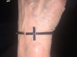 RARITIES Black Spinel Cross Bracelet - Picture 1 of 6