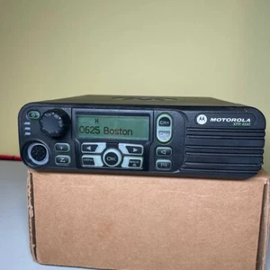 Motorola MOTOTRBO XPR4580 800/900 MHz DMR Cyfrowe radio mobilne HAM Connect Plus - Zdjęcie 1 z 9