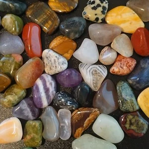 5 - 100 Crystal Quartz Mixed Tumble Stones - Picture 1 of 3