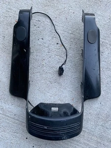 2010 06-13 Harley Street Glide FLHX Rear Tail Center Fairing Cover Panel OEM - Picture 1 of 8
